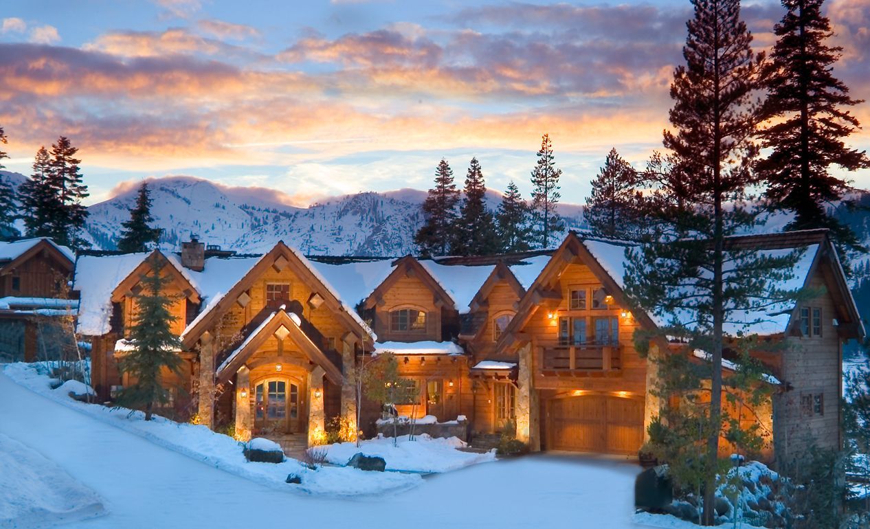 適合四季旅遊的太浩湖